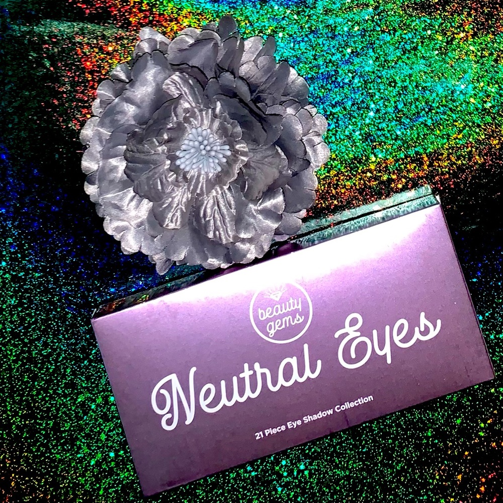 Beauty Gems Neutral Eyes Palette 💎